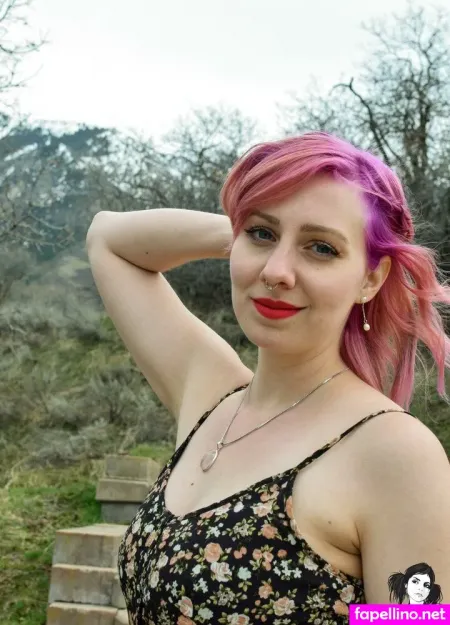 Rosegold OnlyFans Thumbnail #ATnKvDjtup