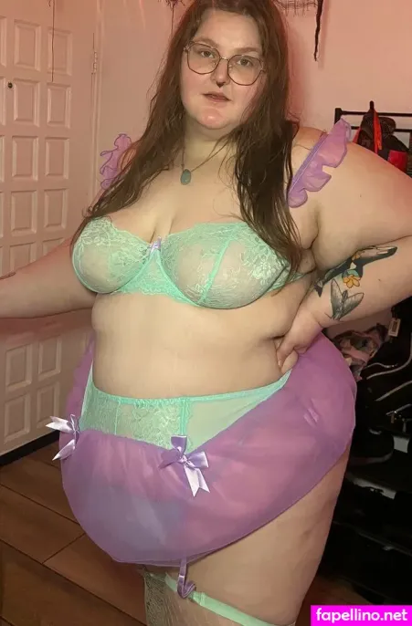 Rosegoldbaby8 OnlyFans Thumbnail #ctkOh6P7eR