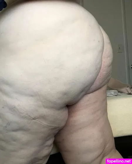 Rosegoldbaby8 OnlyFans Thumbnail #lCdqKJAXSv