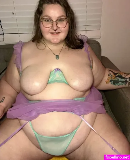 Rosegoldbaby8 OnlyFans Thumbnail #wIO7T15X6D