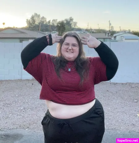 Rosegoldbaby8 OnlyFans Thumbnail #yHoGQ7X4z4