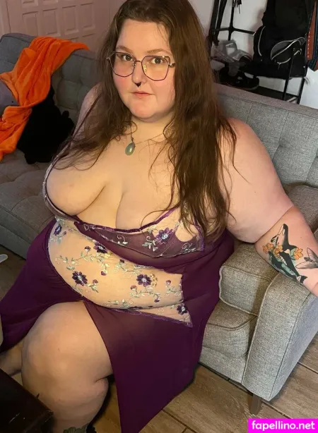 Rosegoldbaby88 OnlyFans Thumbnail #vo7FNEmxhX