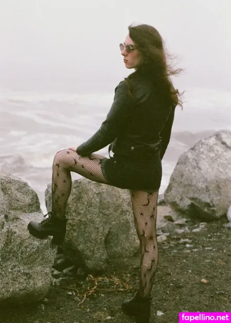 Rosegoldember OnlyFans Thumbnail #3wAnzLxaZ3