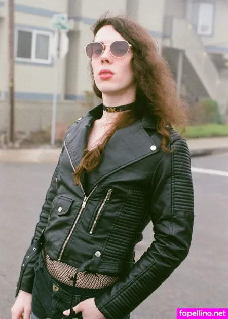 Rosegoldember OnlyFans Thumbnail #ybhltI5EjV