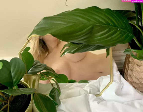 Rosegoldxn OnlyFans Thumbnail #1utT0lNSSE