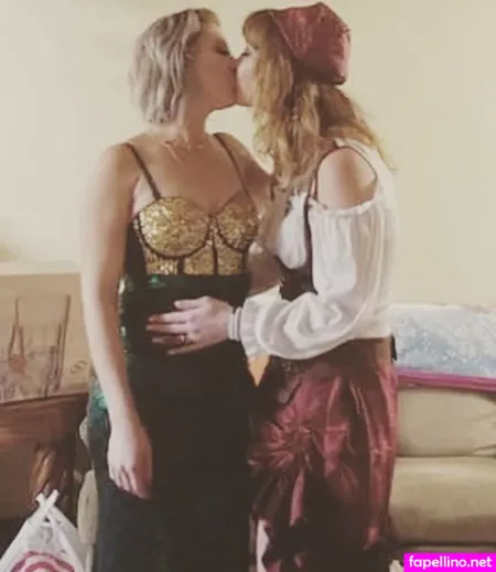 Rosehatter666 Main Profile Photo