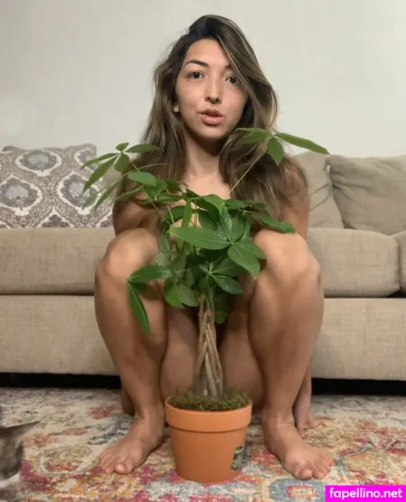 Roseisstarfree OnlyFans Thumbnail #mPv3Fg7opY