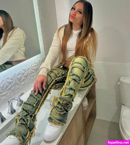 Roseleedi OnlyFans Thumbnail #h7vtc2F211