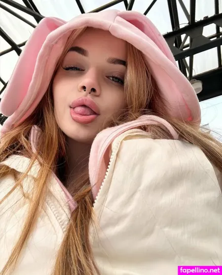 Roselin De OnlyFans Thumbnail #5eo5VEybAb