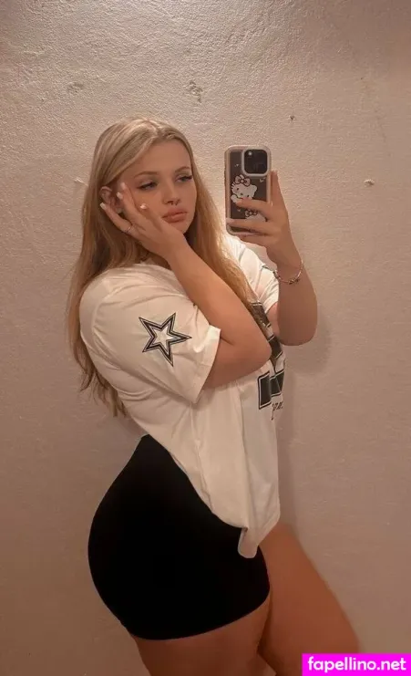 Roselin De OnlyFans Thumbnail #72rh7x2kD5