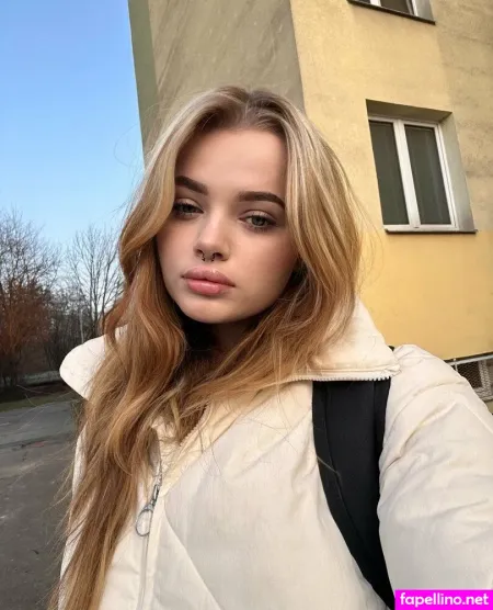 Roselin De OnlyFans Thumbnail #83NVdr1QVR