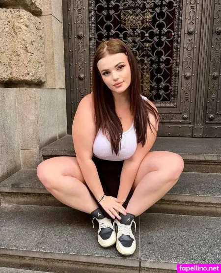 Roselin De OnlyFans Thumbnail #8EK8JWnwLR