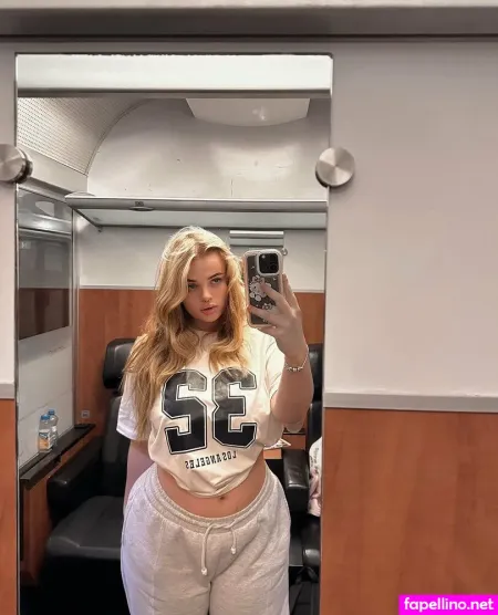 Roselin De OnlyFans Thumbnail #ASw0QIQEeL