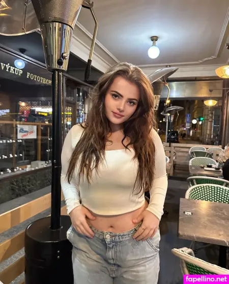 Roselin De OnlyFans Thumbnail #EQhLSbqVG5