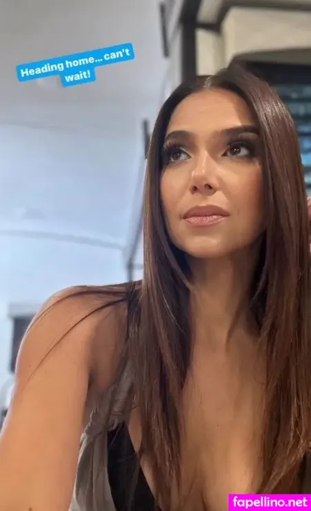 Roselyn Sanchez OnlyFans Thumbnail #zQoU9mm8Fr