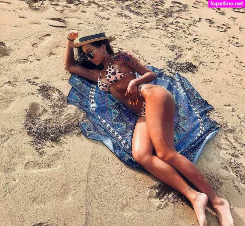 Roselynelq OnlyFans Thumbnail #zZRFOdjApG