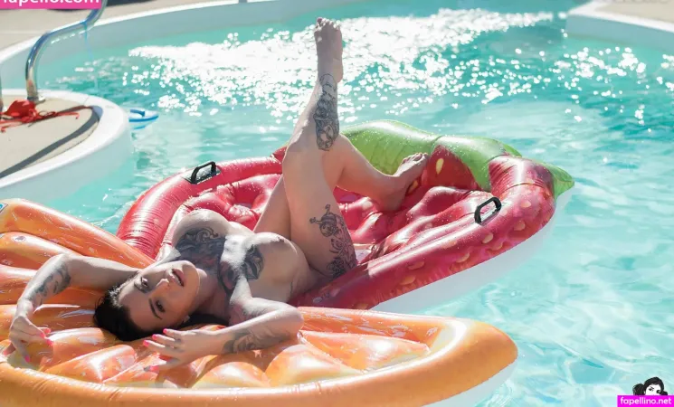 Roselynesimone OnlyFans Thumbnail #JoKI5RHeoI