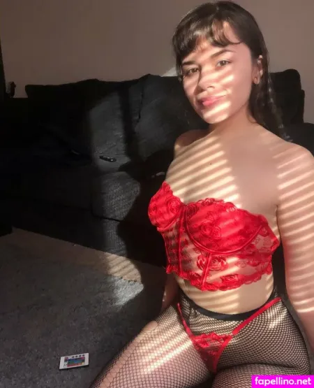 Roselynnxxx OnlyFans Thumbnail #7K7H5VqoFG