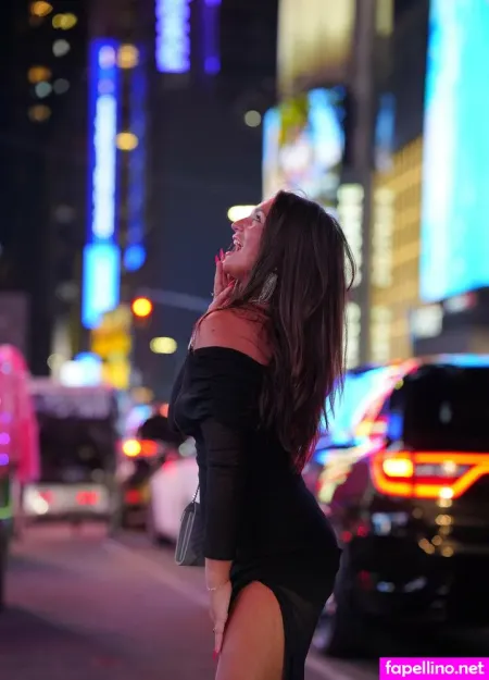 Rosemaryinthecity OnlyFans Thumbnail #D1l1eNncFX