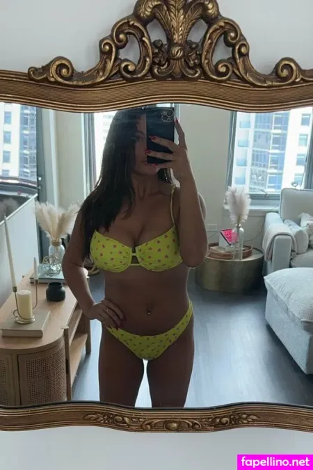 Rosemaryinthecity OnlyFans Thumbnail #sX7zMhhLfk