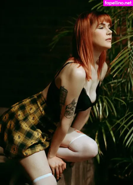 Rosemoontv OnlyFans Thumbnail #6U8FHcrrrQ