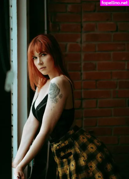 Rosemoontv OnlyFans Thumbnail #Q4U25U0UlC