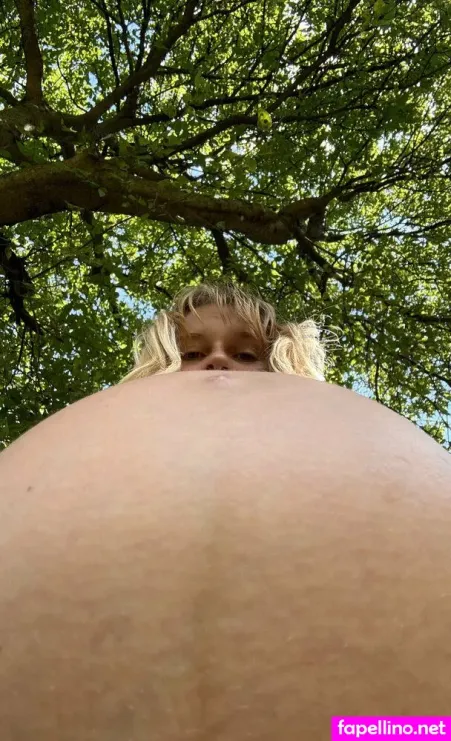 Roseposexxx OnlyFans Thumbnail #0O4bTciD8D