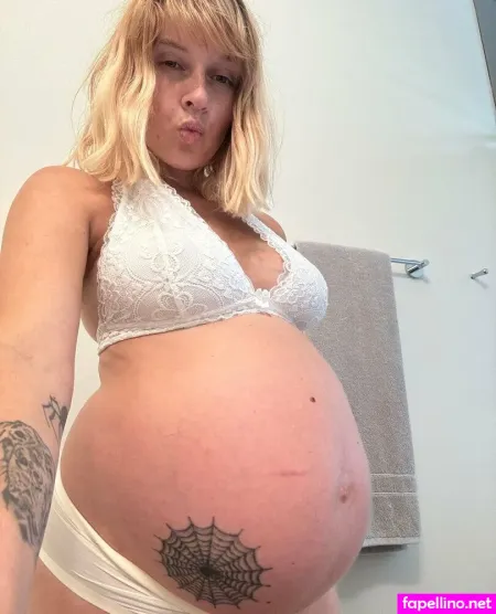 Roseposexxx OnlyFans Thumbnail #By2naiNqJ7