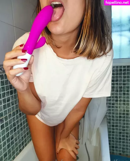 Roseredfans OnlyFans Thumbnail #rb9XDUTKHV