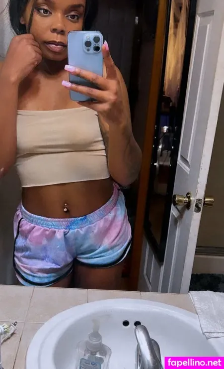 Rosesornot OnlyFans Thumbnail #6tWOXc25KZ