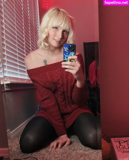 Rosewaltzex OnlyFans Thumbnail #4IoG9Vbj6f