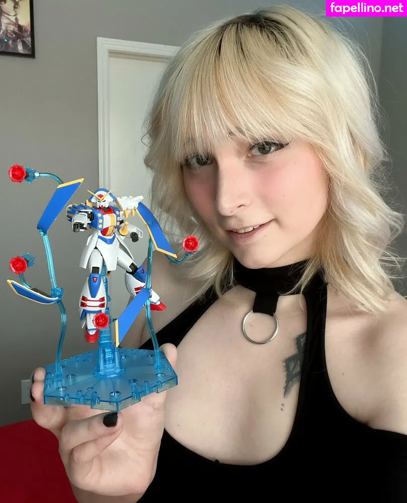 rosewaltzz Nude Leaked OnlyFans Photo #6M4fndxzAN