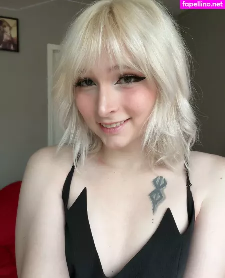 Rosewaltzex OnlyFans Thumbnail #9O2ymaxrkX