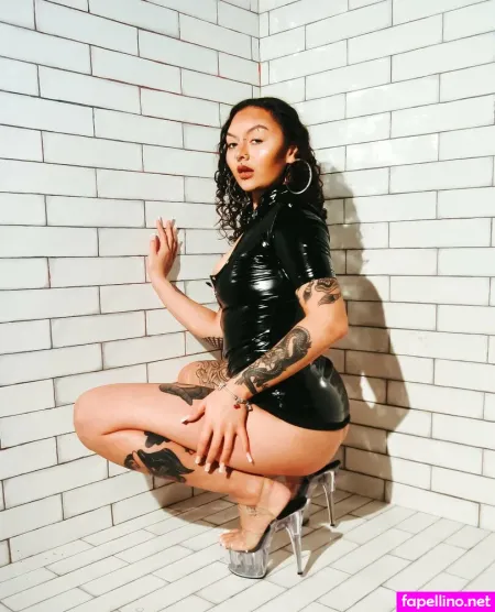 Rosey Laid OnlyFans Thumbnail #ZUM8z18f00