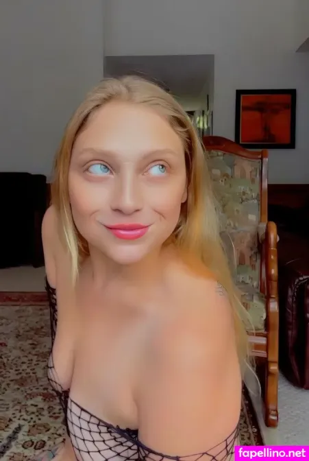 Roseyrey OnlyFans Thumbnail #GxMsxsGZIi