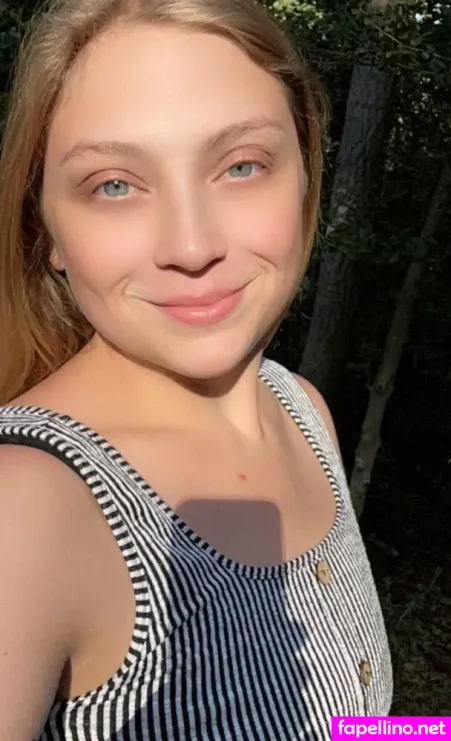 Roseyrey OnlyFans Thumbnail #TPlnp7FcS9