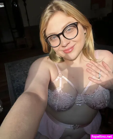 Roseyrey OnlyFans Thumbnail #ioN442pfnC