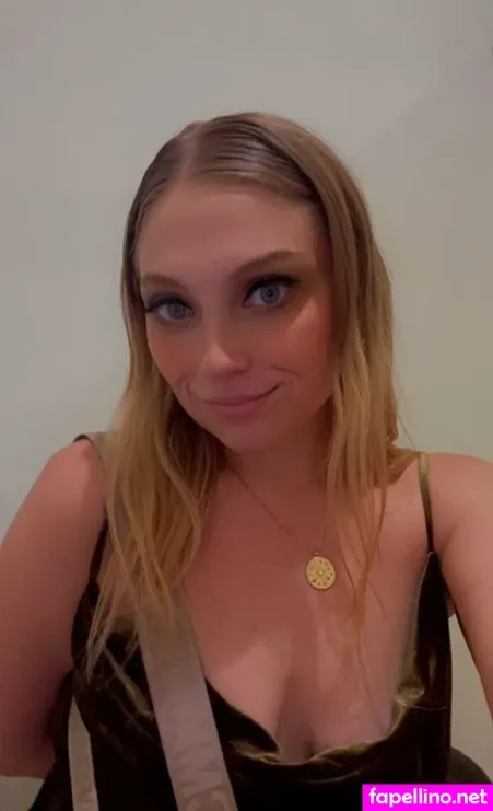 Roseyrey OnlyFans Thumbnail #oYDtXwVw8q