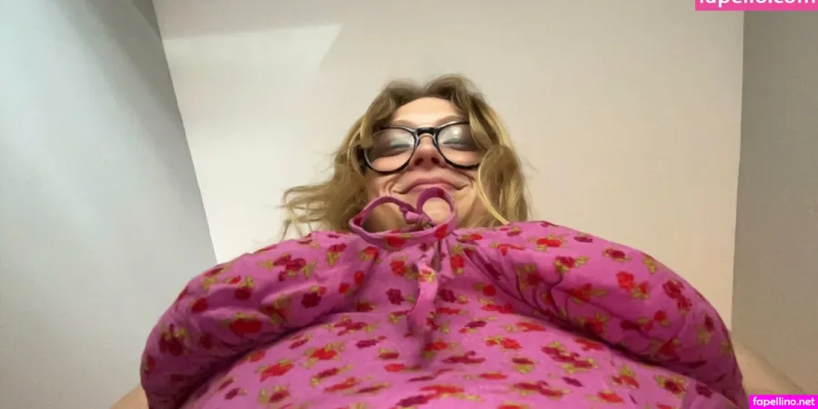 Roseyrey OnlyFans Thumbnail #prb1GnKUZx