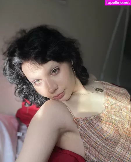 Roseyule OnlyFans Thumbnail #SoW9gkZbaS