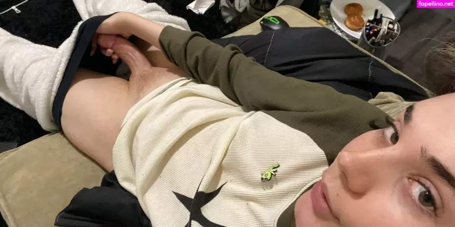 Roseyule OnlyFans Thumbnail #f4U1Ybluaj