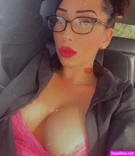 Roshiecruz Main Profile Photo