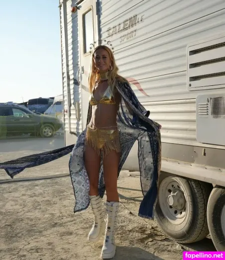 Rosi Walden OnlyFans Thumbnail #82OcPiH4U6