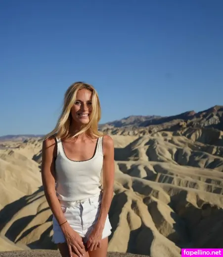 Rosi Walden OnlyFans Thumbnail #OjoTRSTM31