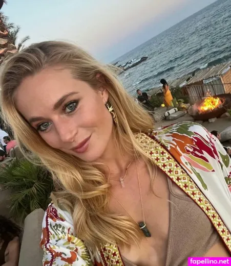 Rosi Walden OnlyFans Thumbnail #RG0XLfYtTv