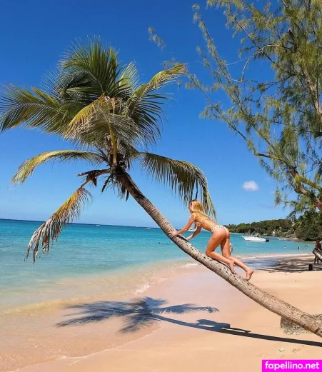 Rosi Walden OnlyFans Thumbnail #YIYb2fzxA2