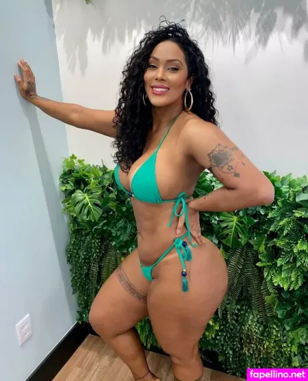 Rosianepinheiro OnlyFans Thumbnail #t3kBmxLeme