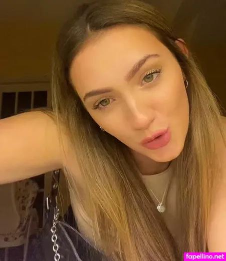 Rosie Bentham OnlyFans Thumbnail #btBgdSt9Ib