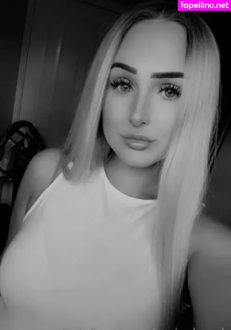 Rosie Brook OnlyFans Thumbnail #papu3PhaaB