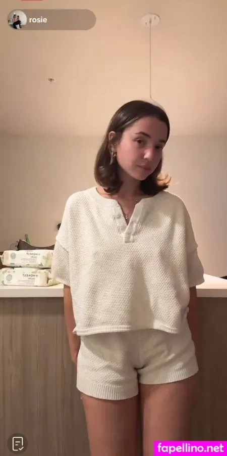 Rosie Graham OnlyFans Thumbnail #wVMw4vq3f5